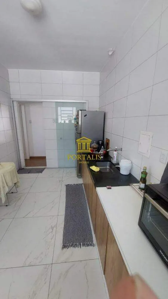Casa, 6 quartos, 105 m² - Foto 2