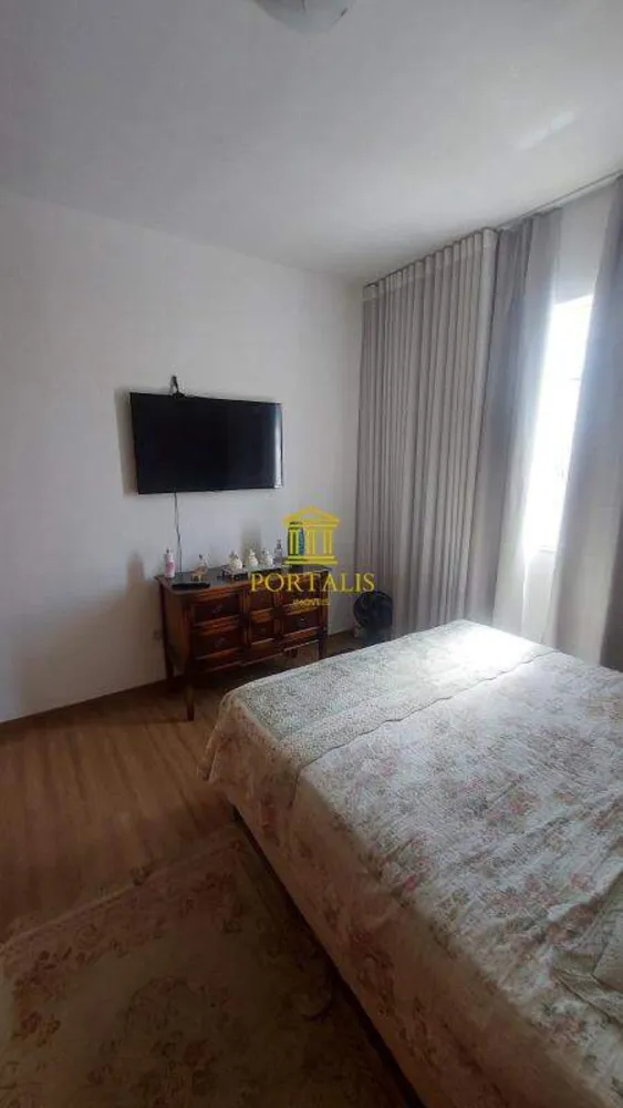 Casa, 6 quartos, 105 m² - Foto 3
