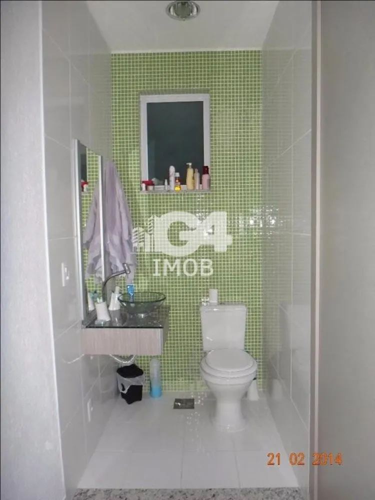 Apartamento, 3 quartos, 230 m² - Foto 1