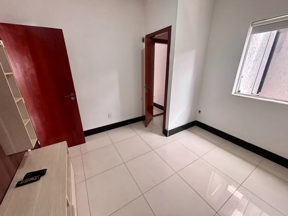 Casa, 5 quartos, 257 m² - Foto 10
