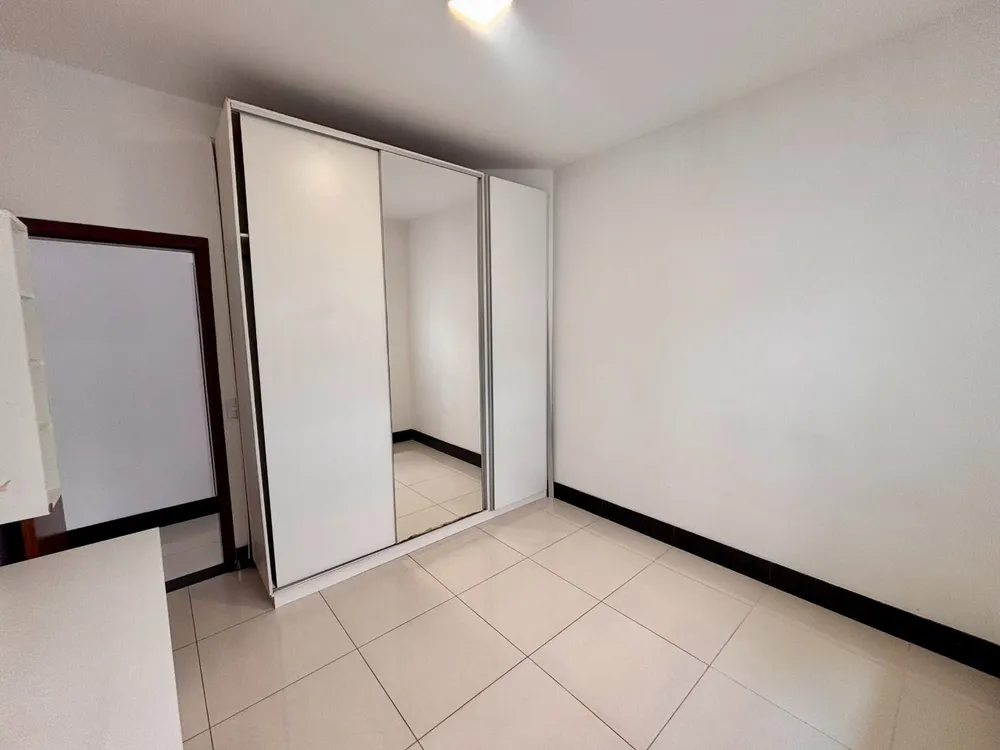 Casa, 5 quartos, 257 m² - Foto 11