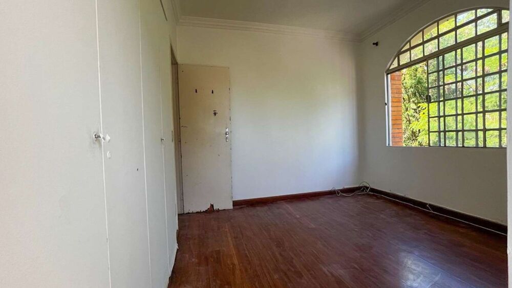 Apartamento à venda com 3 quartos, 156m² - Foto 4