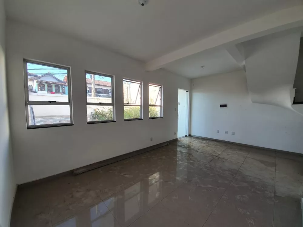 Casa à venda com 3 quartos, 125m² - Foto 3