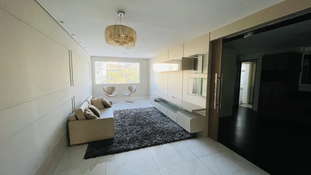 Apartamento, 3 quartos, 300 m² - Foto 1