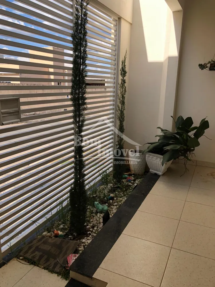 Casa, 2 quartos, 200 m² - Foto 2