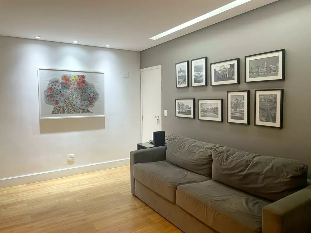 Apartamento à venda com 4 quartos, 237m² - Foto 2