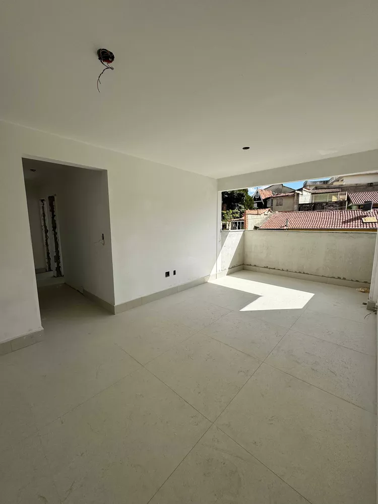 Apartamento à venda com 3 quartos, 173m² - Foto 3