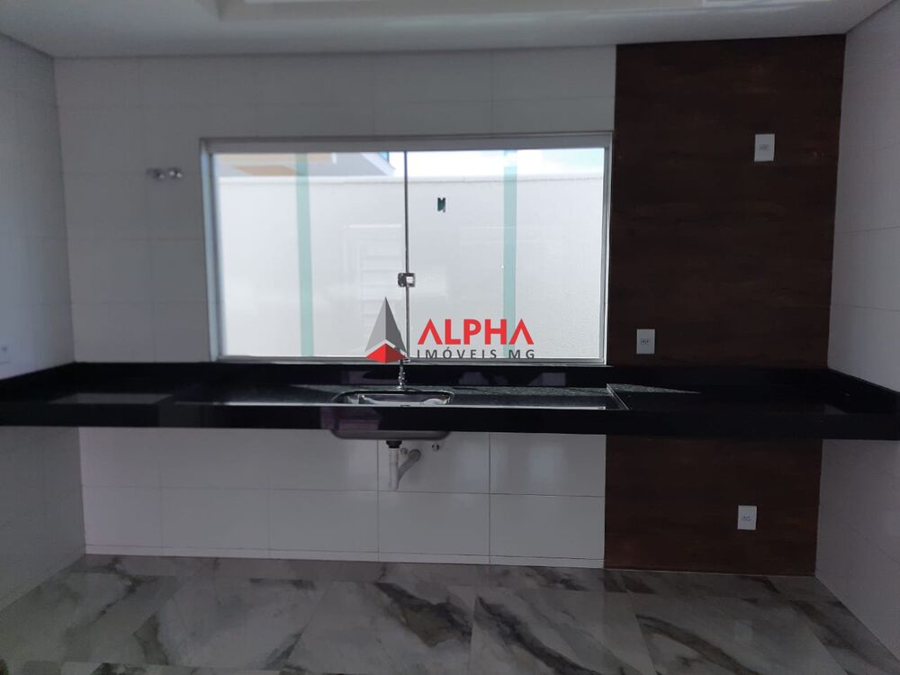 Casa à venda com 3 quartos, 100m² - Foto 3