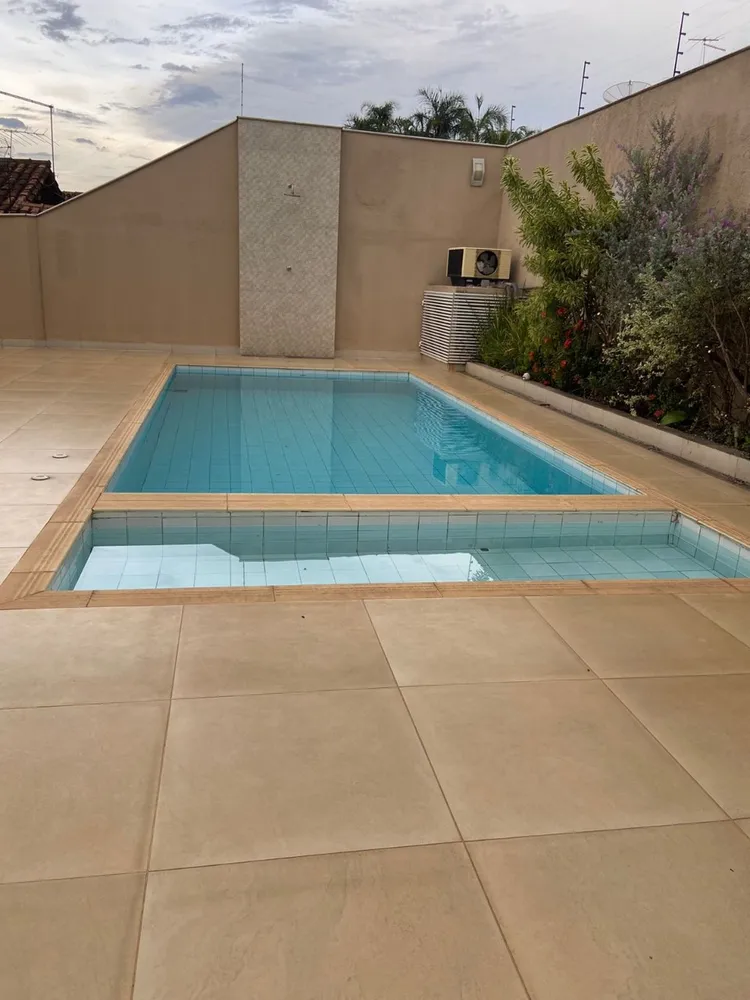 Casa, 4 quartos, 300 m² - Foto 1