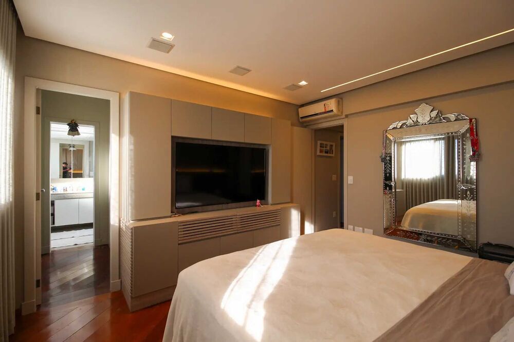 Apartamento à venda com 4 quartos, 216m² - Foto 3