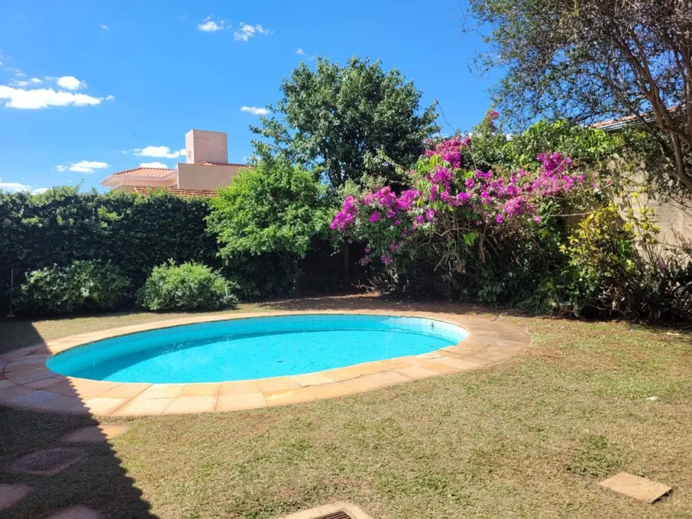 Casa, 4 quartos, 237 m² - Foto 2