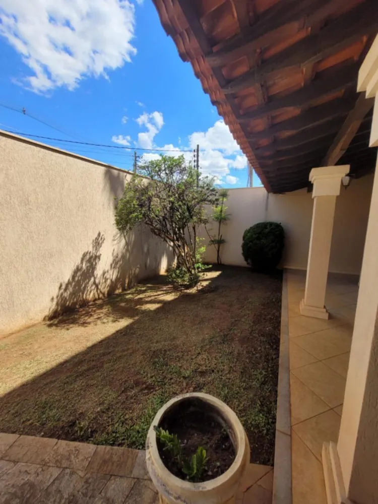 Casa, 4 quartos, 237 m² - Foto 9