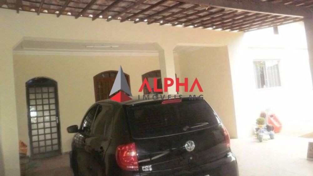 Casa à venda com 3 quartos, 650m² - Foto 4