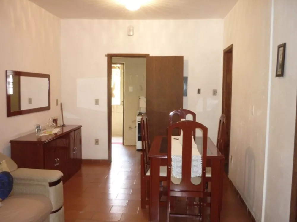 Casa à venda com 2 quartos, 145m² - Foto 3