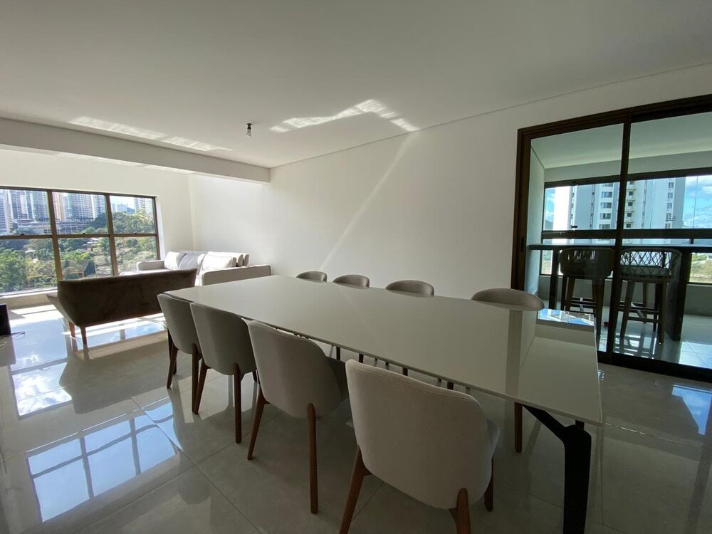 Apartamento à venda com 4 quartos, 173m² - Foto 2