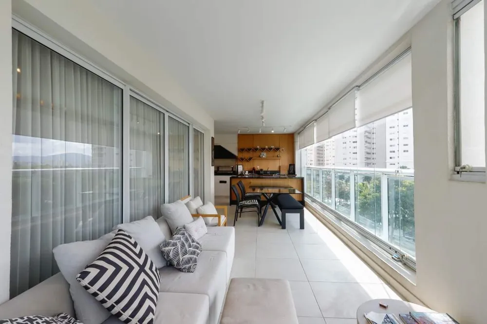 Apartamento, 3 quartos, 202 m² - Foto 2