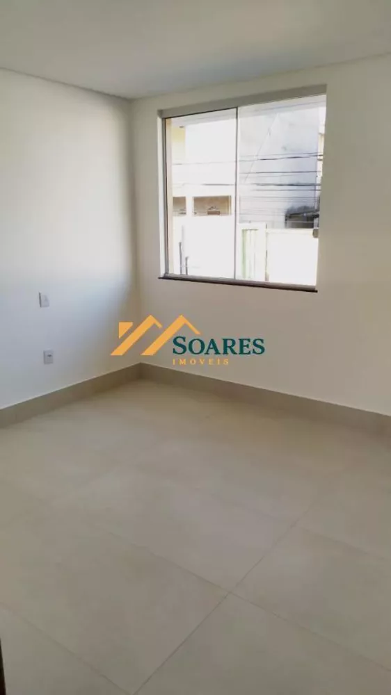 Casa à venda com 2 quartos, 360m² - Foto 1