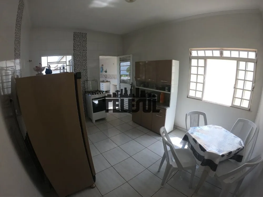 Casa, 3 quartos, 250 m² - Foto 4