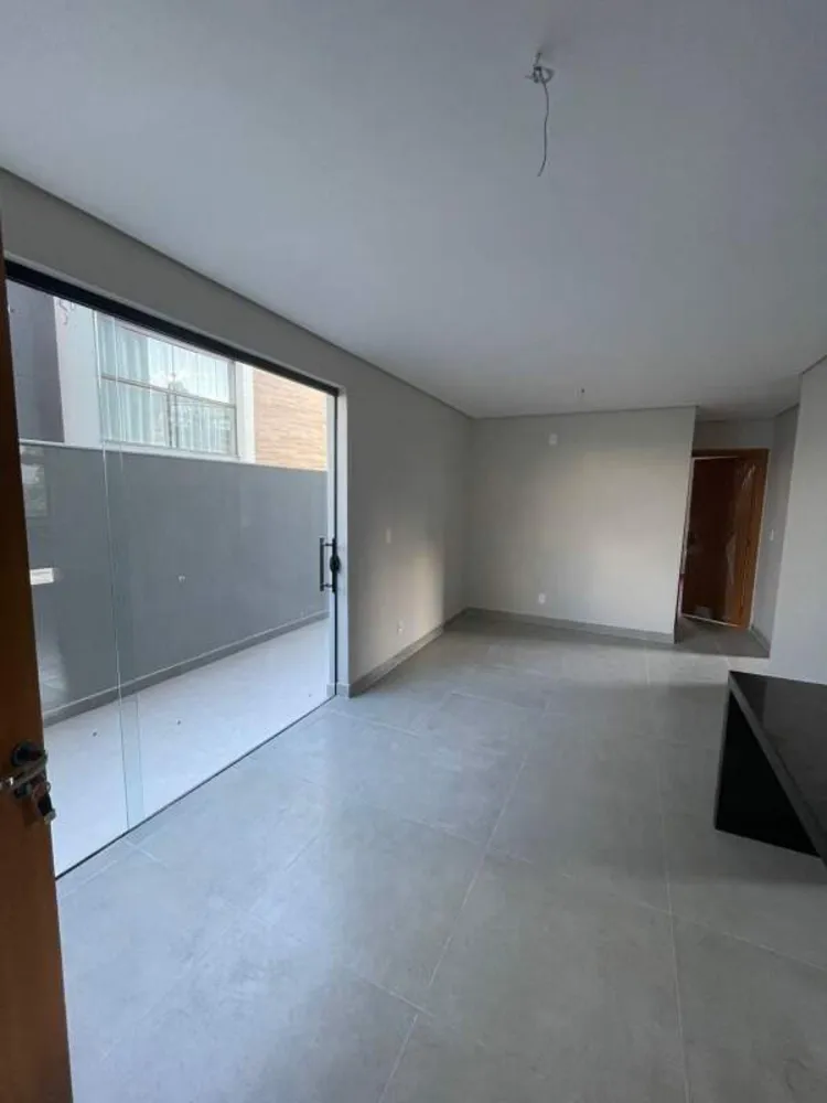 Apartamento, 2 quartos, 77 m² - Foto 2