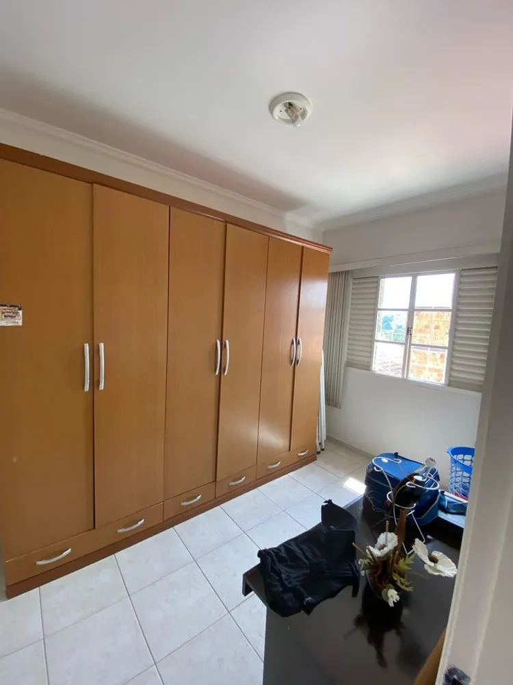 Casa, 4 quartos, 228 m² - Foto 11