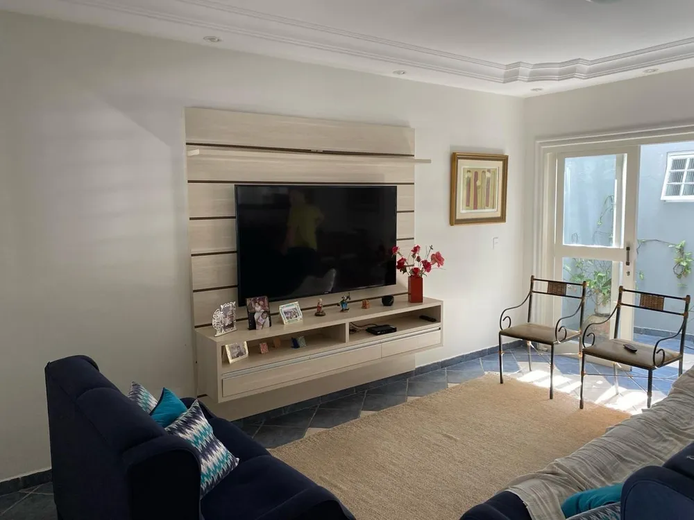 Casa, 4 quartos, 228 m² - Foto 3