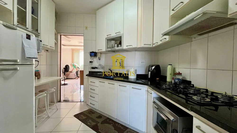 Apartamento, 3 quartos, 80 m² - Foto 1