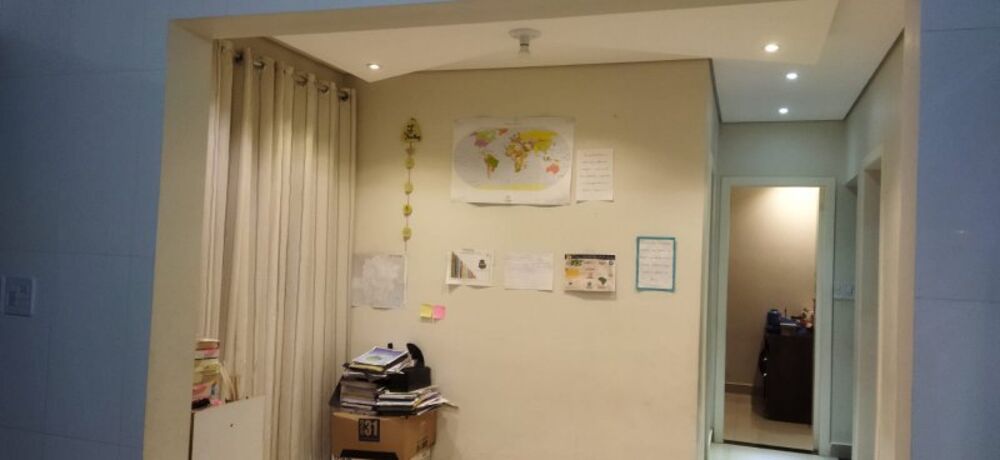 Casa à venda com 3 quartos, 250m² - Foto 1