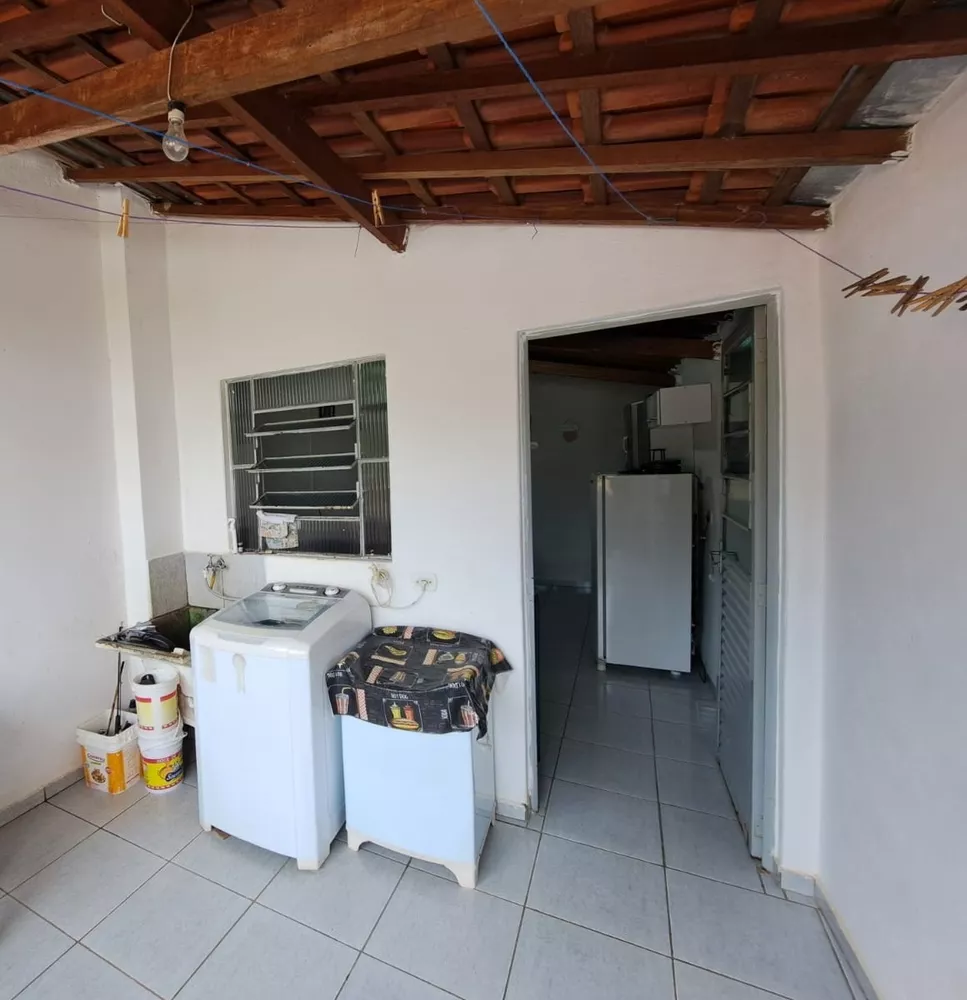 Casa à venda com 3 quartos, 49m² - Foto 11