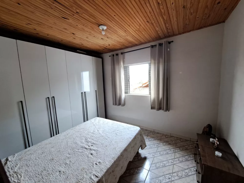 Casa à venda com 3 quartos, 49m² - Foto 4