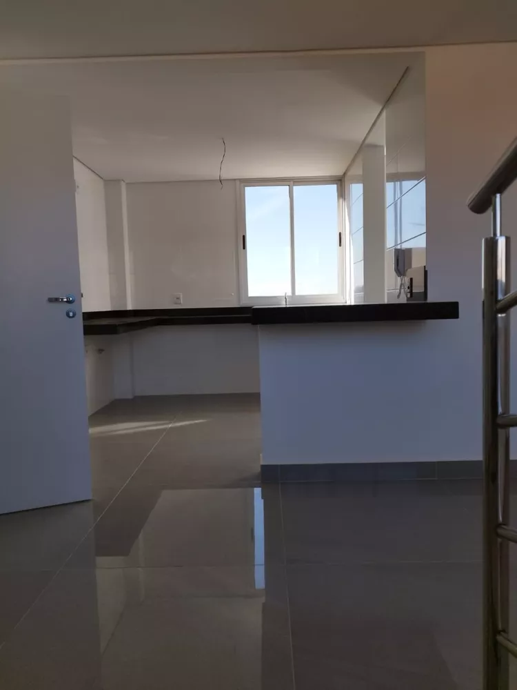 Cobertura à venda com 3 quartos, 38m² - Foto 2