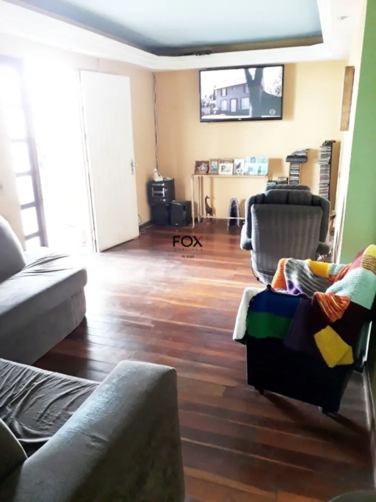 Casa, 3 quartos, 232 m² - Foto 1