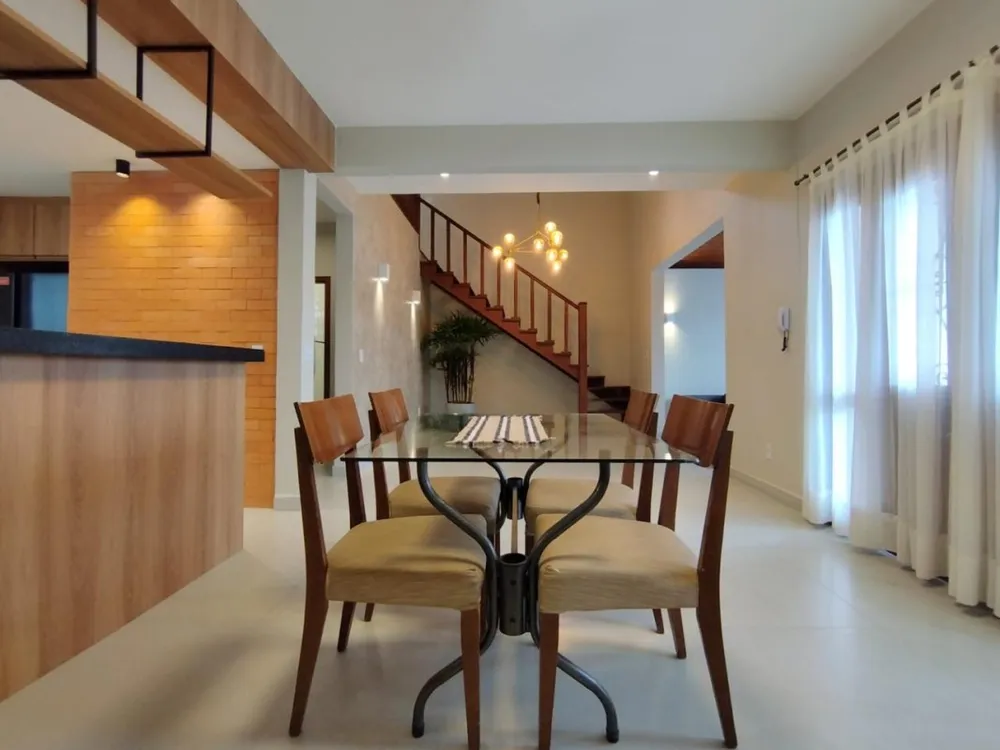 Casa, 4 quartos, 290 m² - Foto 2