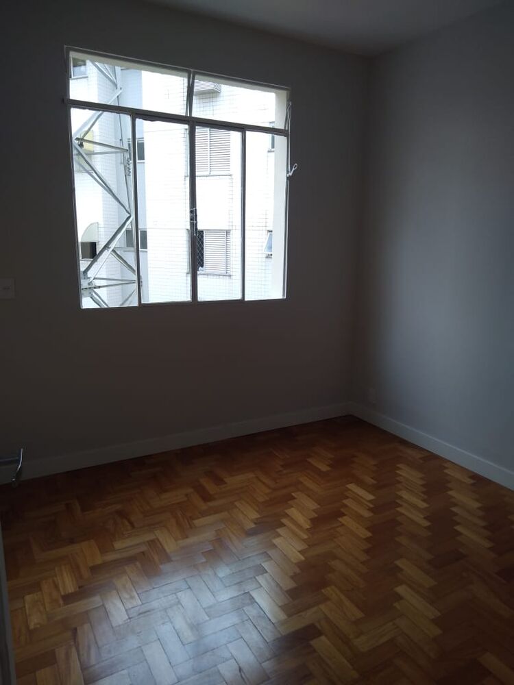 Apartamento à venda com 3 quartos, 90m² - Foto 3