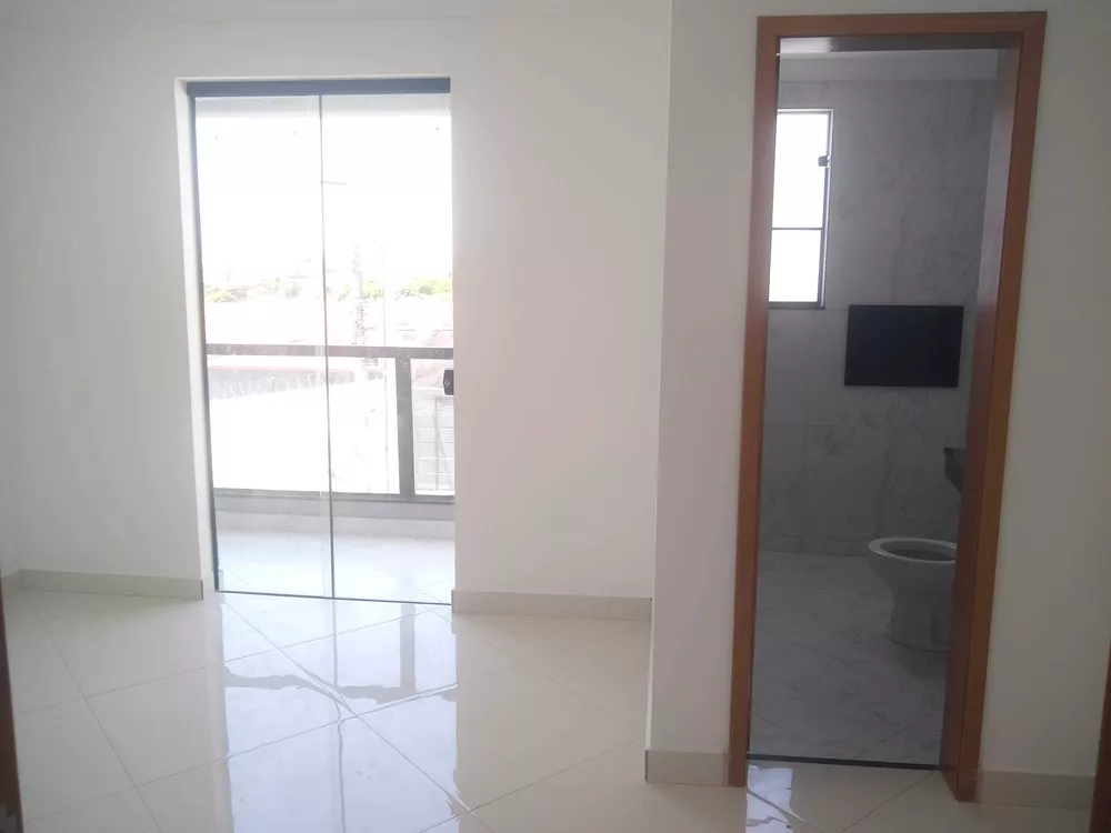 Casa à venda com 2 quartos, 87m² - Foto 3