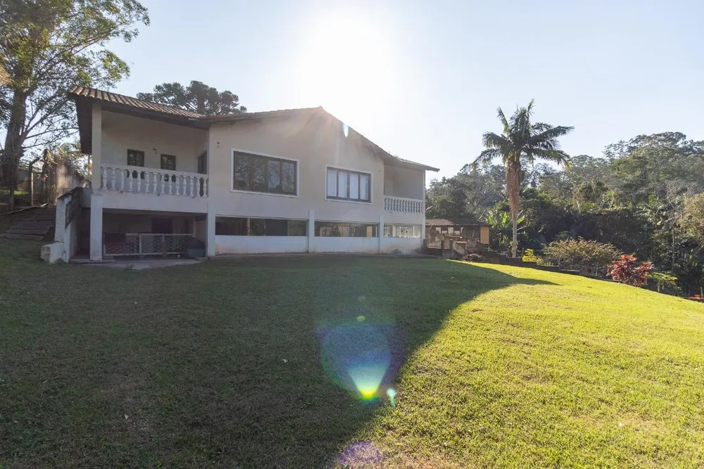 Casa, 6 quartos, 1787 m² - Foto 1