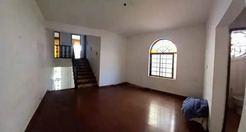 Casa, 5 quartos, 283 m² - Foto 1