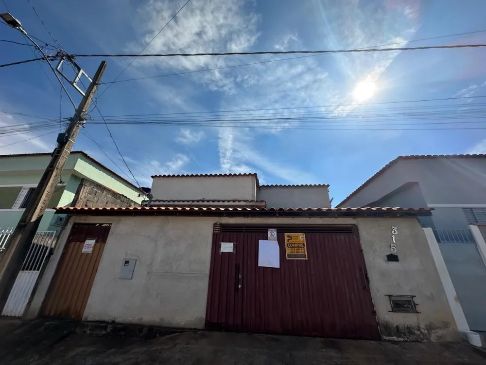 Casa, 2 quartos, 180 m² - Foto 1