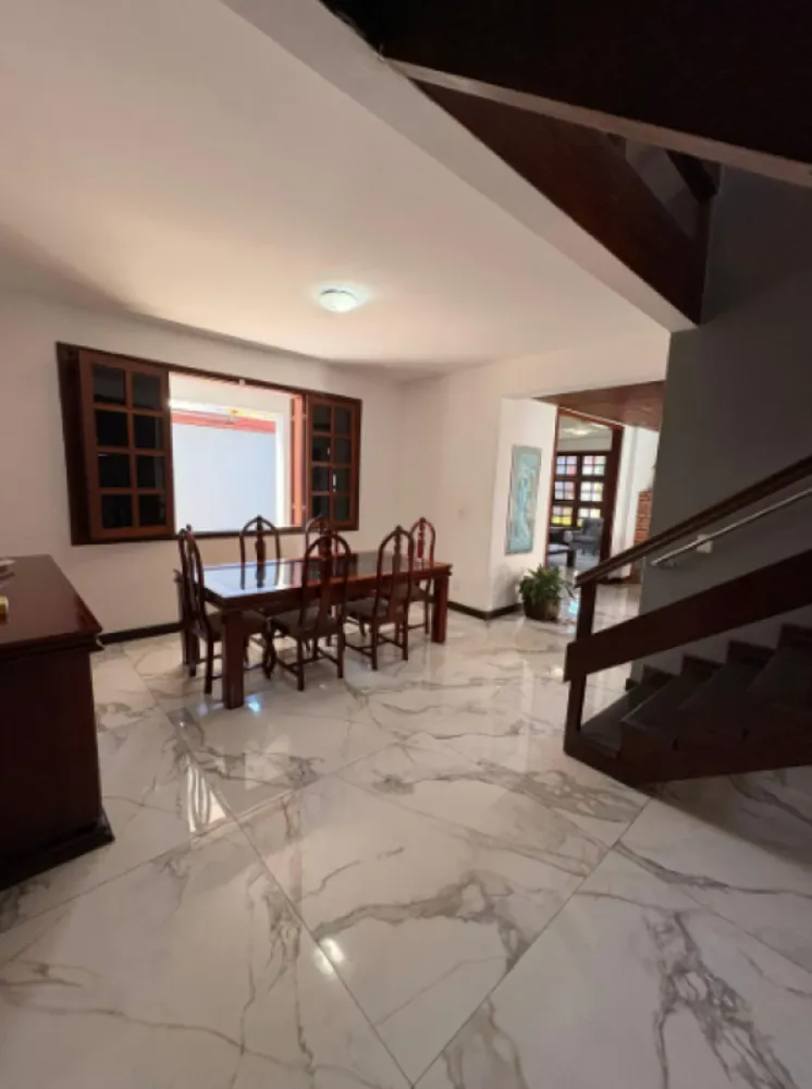 Casa, 4 quartos, 250 m² - Foto 4