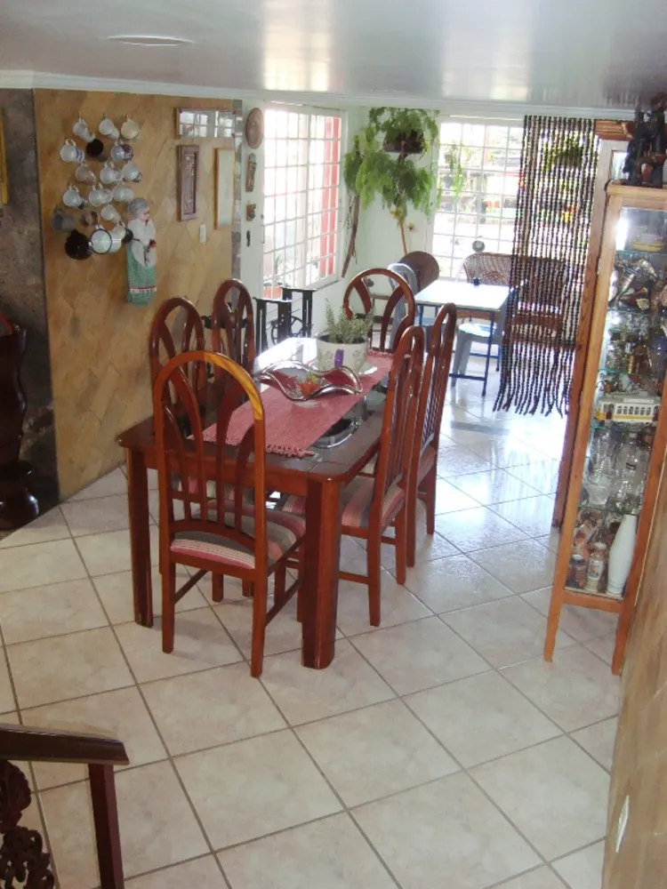 Casa, 3 quartos, 296 m² - Foto 1