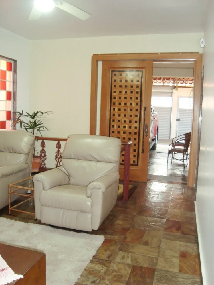 Casa, 3 quartos, 296 m² - Foto 2