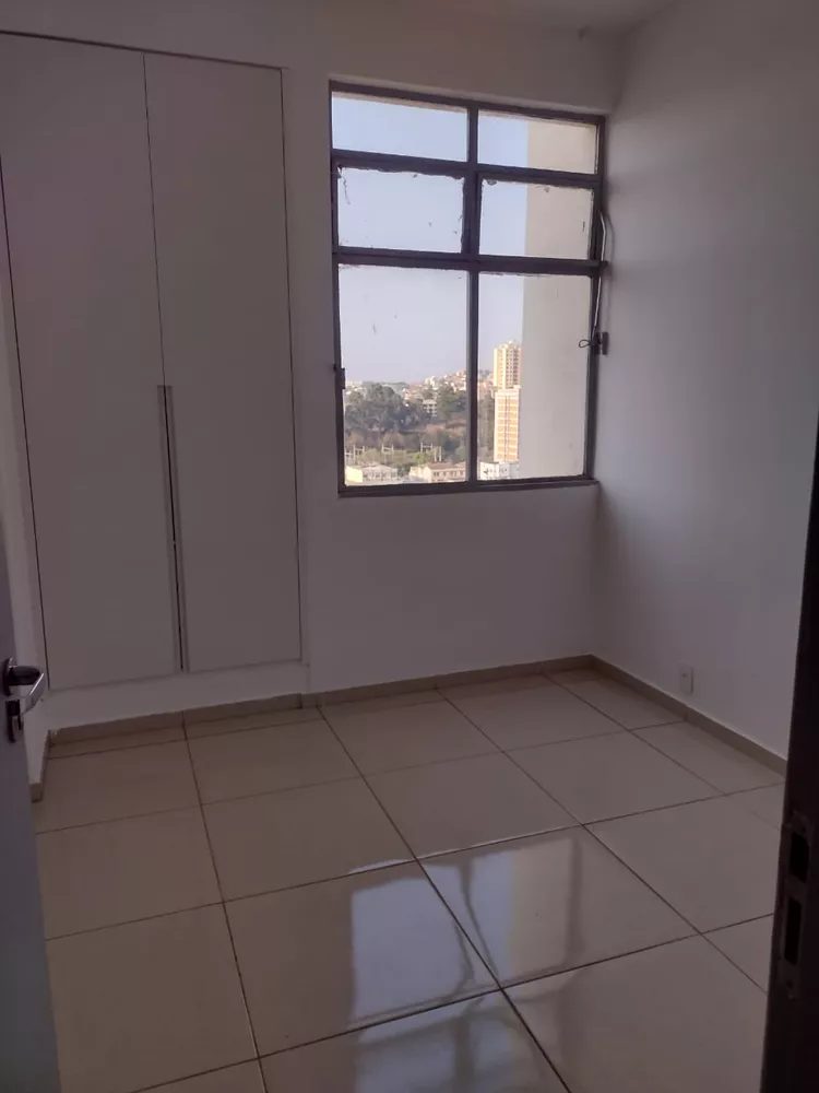 Apartamento para alugar com 2 quartos, 70m² - Foto 25