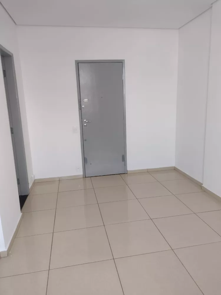 Apartamento para alugar com 2 quartos, 70m² - Foto 17