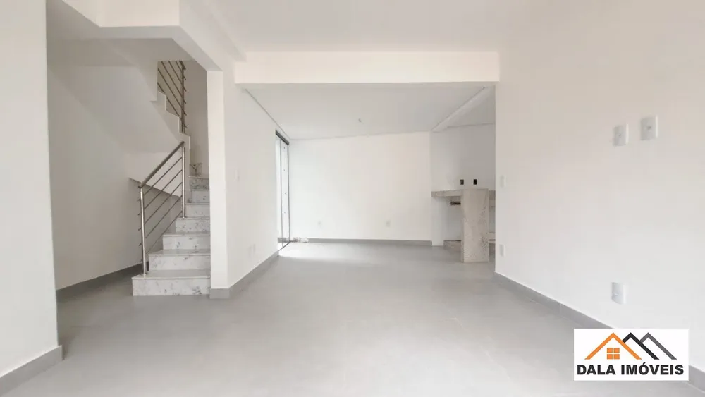 Casa, 3 quartos, 197 m² - Foto 1