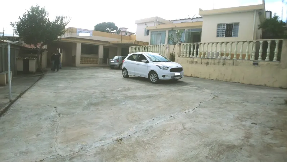 Casa, 7 quartos, 210 m² - Foto 1