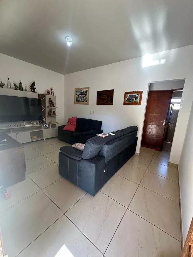 Casa à venda com 2 quartos, 182m² - Foto 3