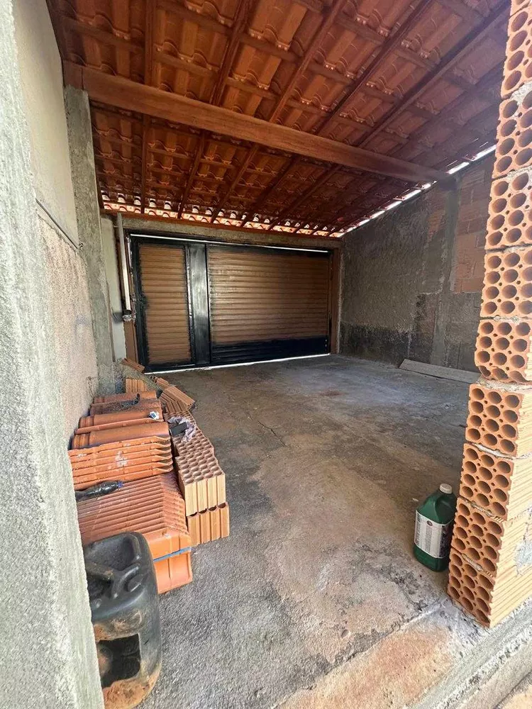 Casa à venda com 2 quartos, 182m² - Foto 13