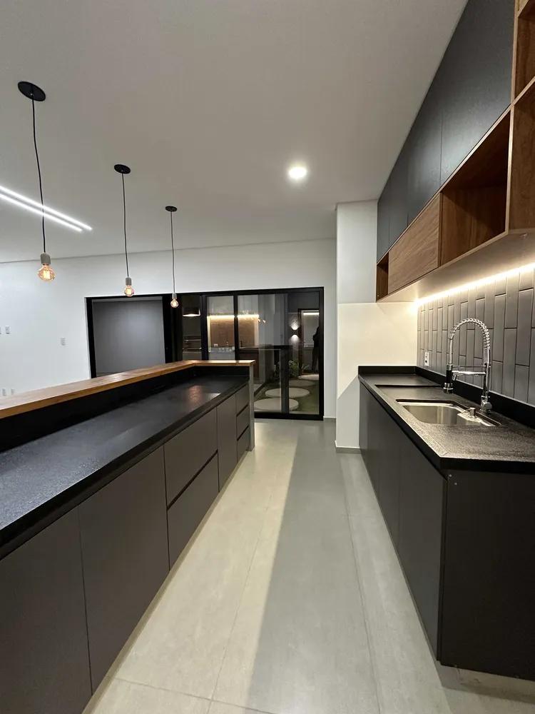 Casa, 4 quartos, 280 m² - Foto 3