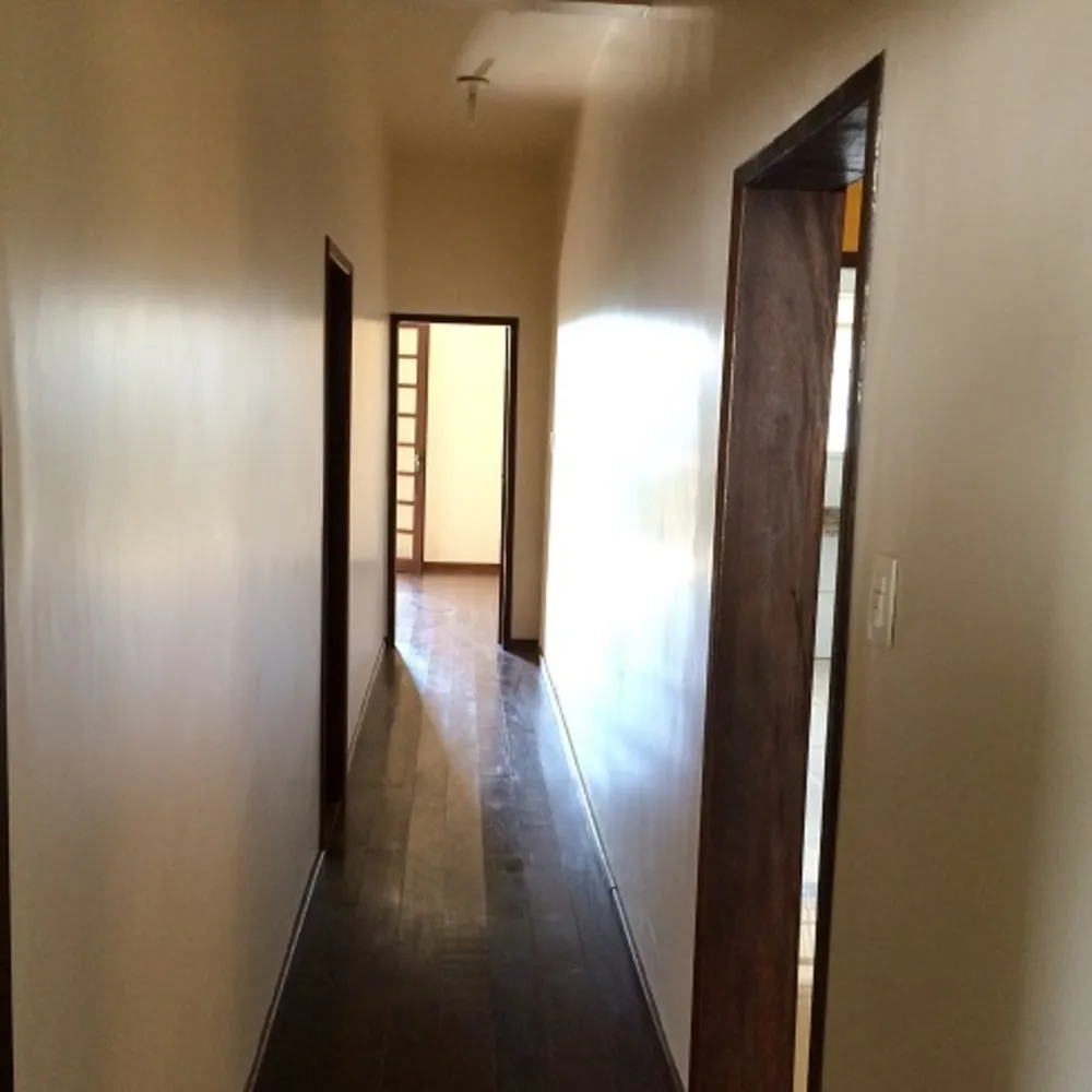 Casa, 3 quartos, 330 m² - Foto 1