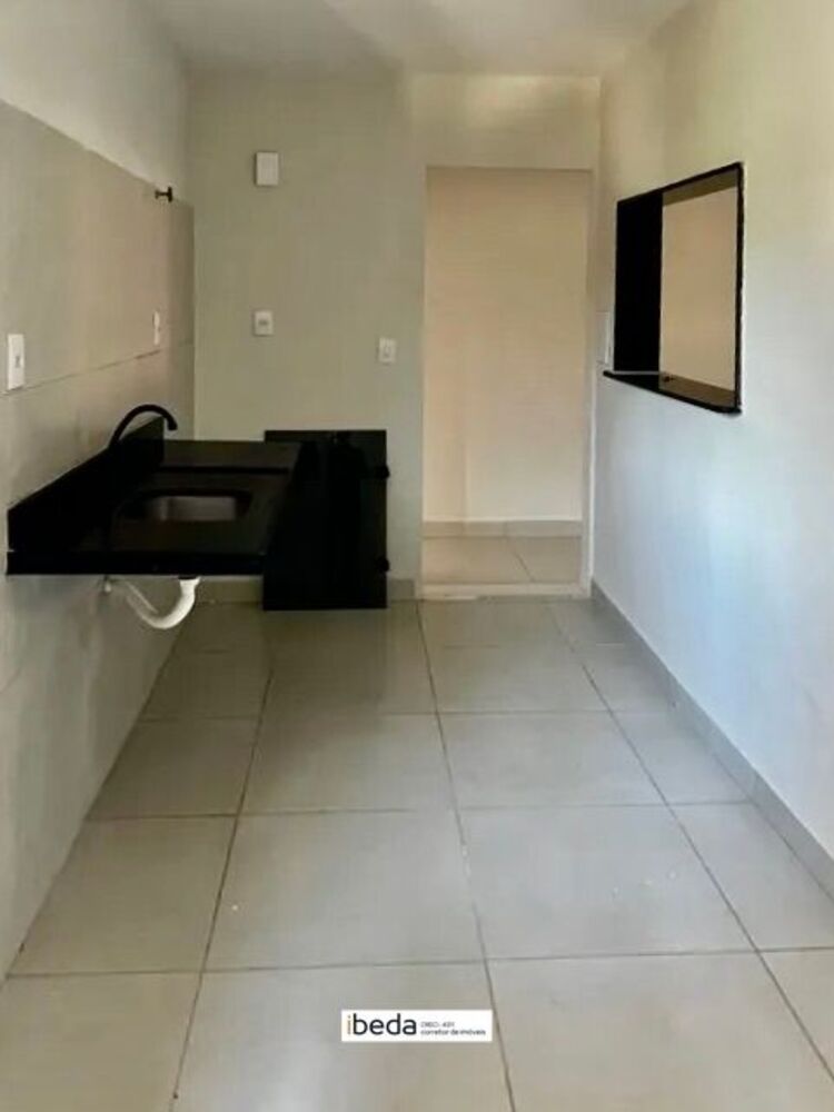 Apartamento à venda com 2 quartos, 77m² - Foto 4