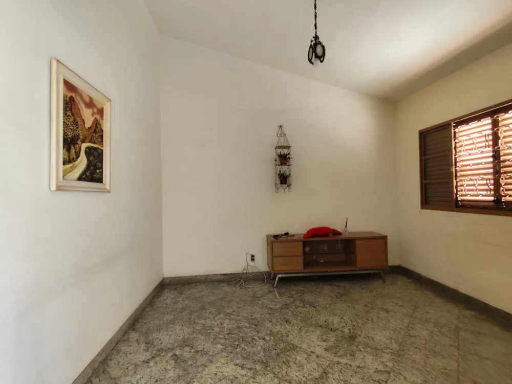 Casa, 7 quartos, 300 m² - Foto 4